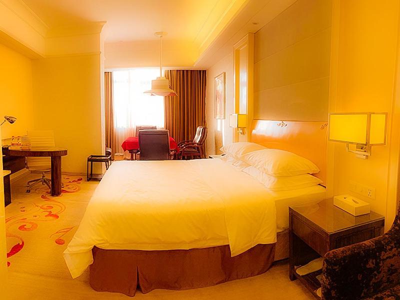 Vienna Hotel Jiangmen Heshan Huamao Exterior foto
